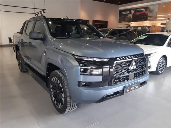 MITSUBISHI TRITON 2.4 BITURBO DIESEL CD TARMAC 4X2 AUTOMÁTICO